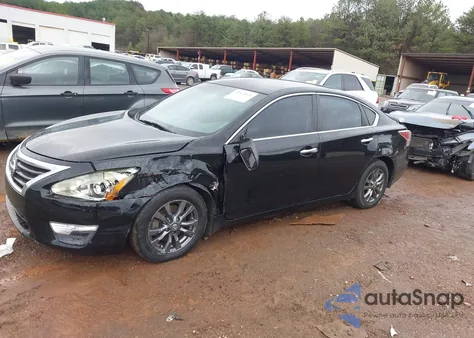 2015 Nissan Altima 2.5 S z USA, uszkodzony, nr VIN 1N4AL3AP1FC571440